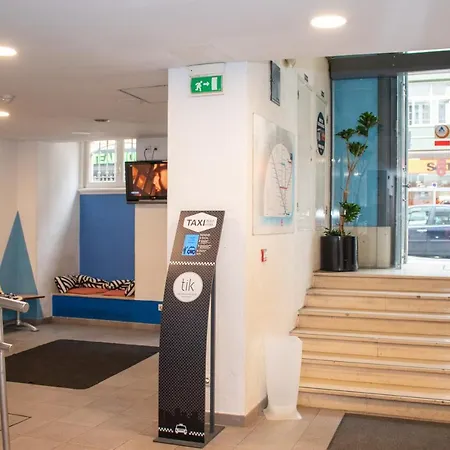 Hi - De Juventude Hostel