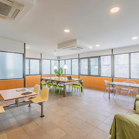 Hi - De Juventude Hostel