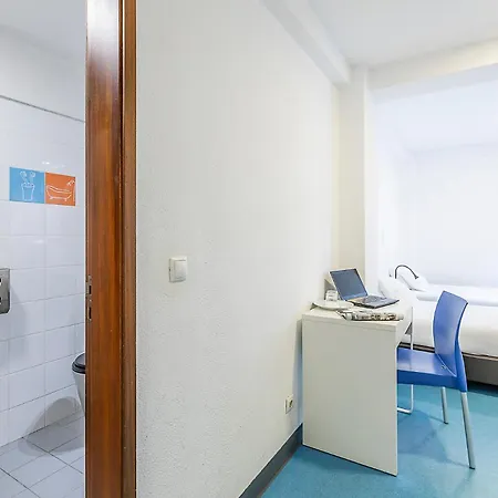Hi - De Juventude Hostel