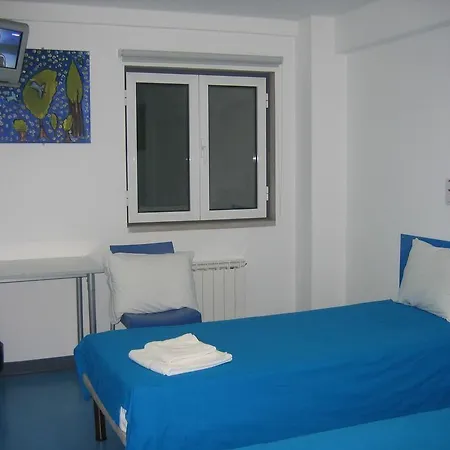 Hi - De Juventude אכסניה