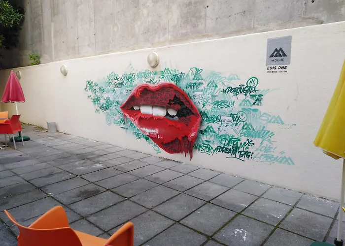 Hi - De Juventude بيت شباب Lisboa