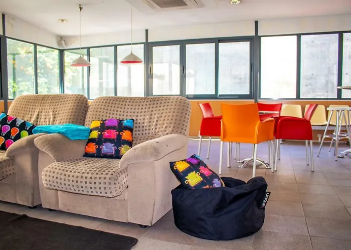 Hi - De Juventude Hostel